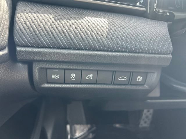 Used 2025 Toyota Camry SE w/ Convenience Package FWD image 33