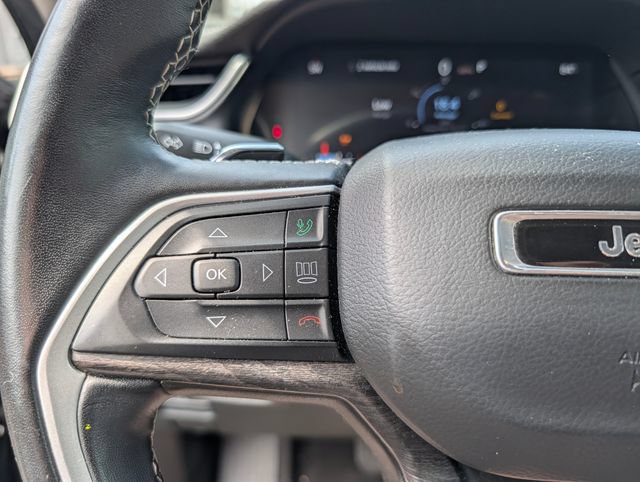 Used 2022 Jeep Grand Cherokee L Limited AWD/4WD image 19