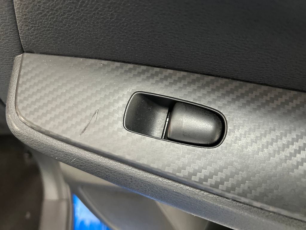 Used 2025 Nissan Sentra SV FWD image 20