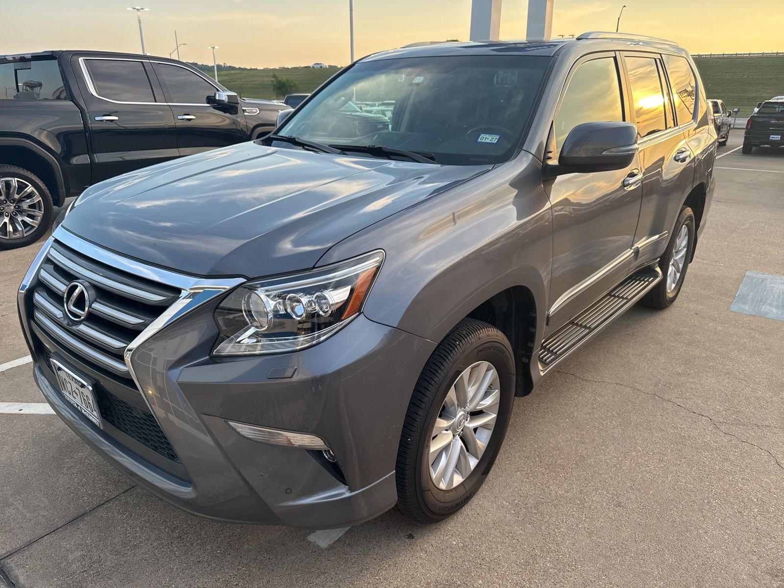 Used 2019 Lexus GX 460 Premium image 1