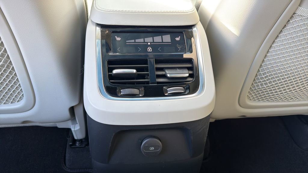 Used 2023 Volvo XC90 T8 Plus w/ Protection Package image 24