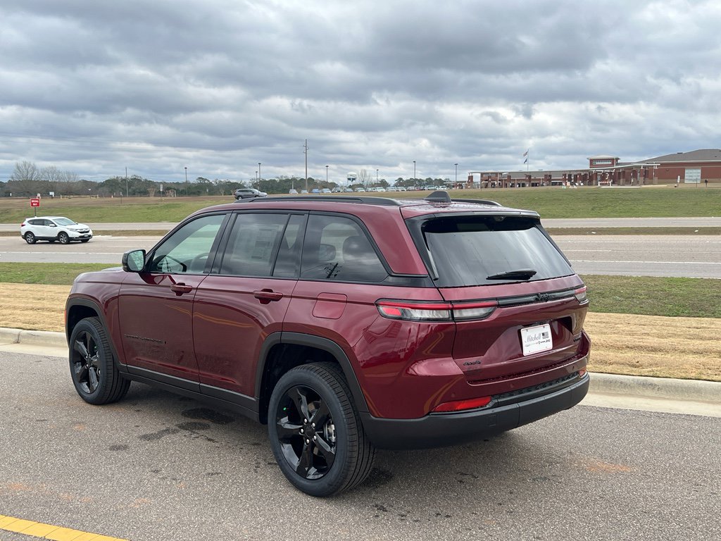 New 2025 Jeep Grand Cherokee Limited w/ Luxury Tech Group II AWD/4WD image 22