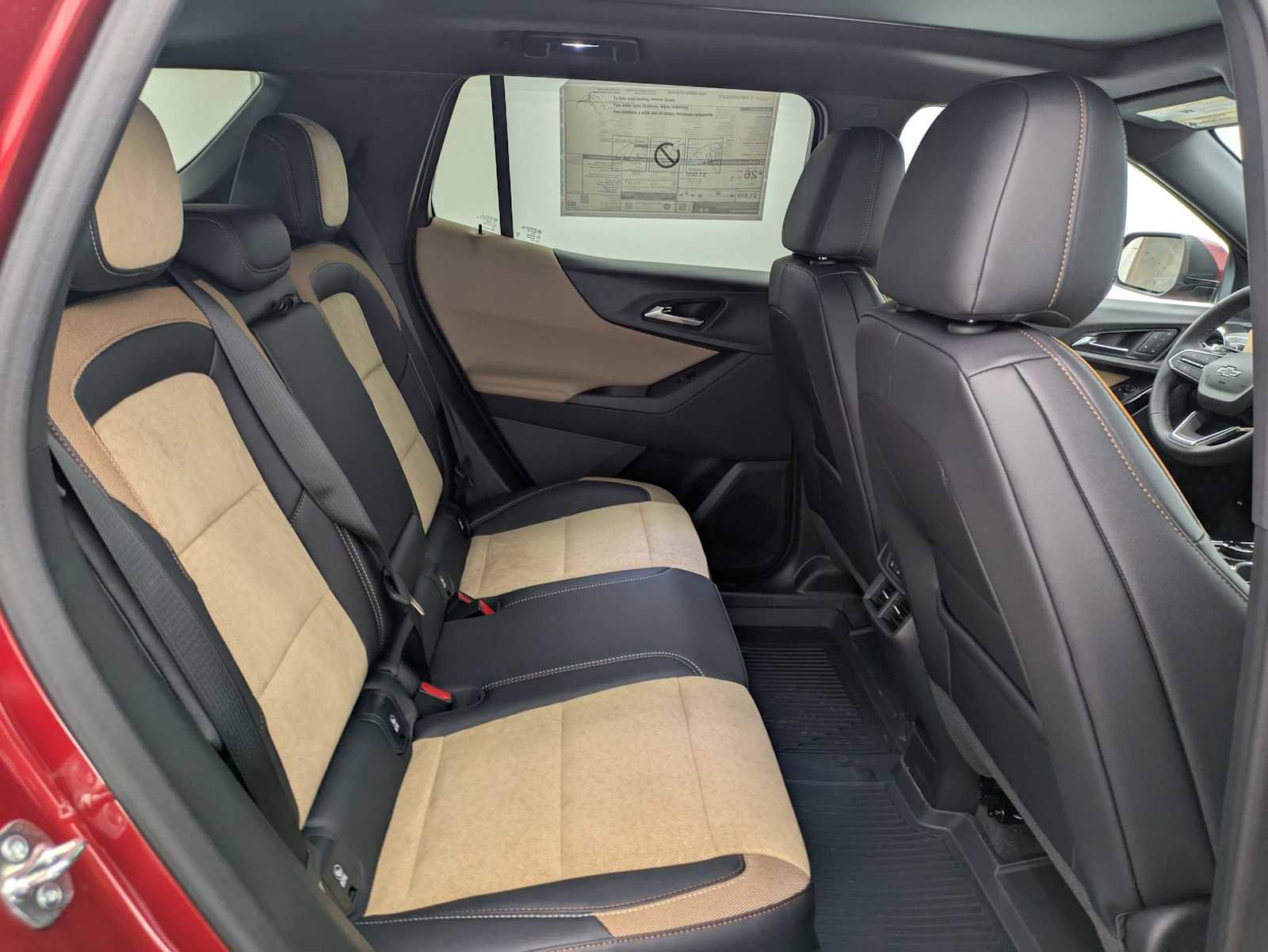 New 2026 Chevrolet Equinox ACTIV AWD/4WD image 22