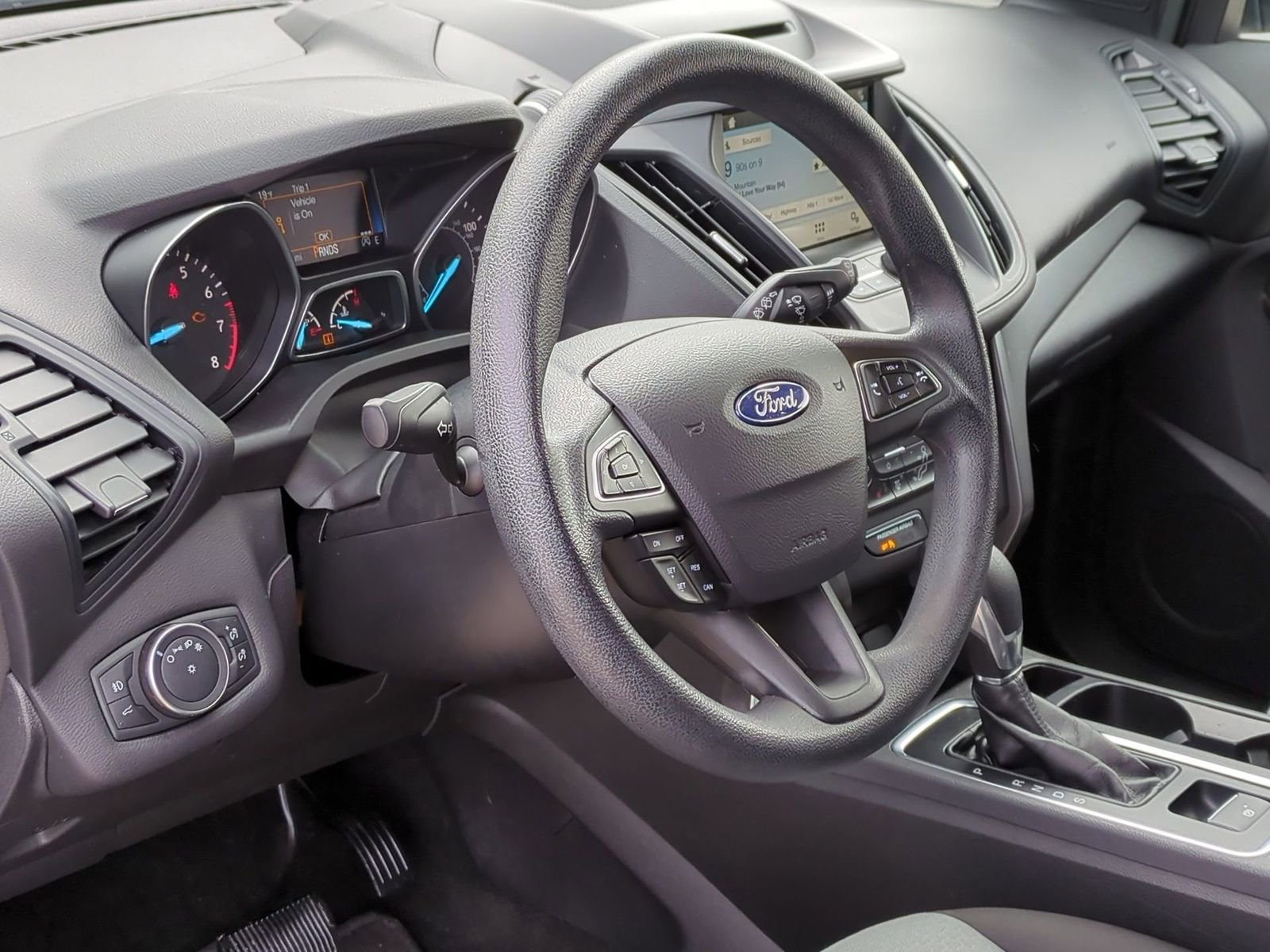 Used 2018 Ford Escape SE w/ SE Sync 3 Package image 2