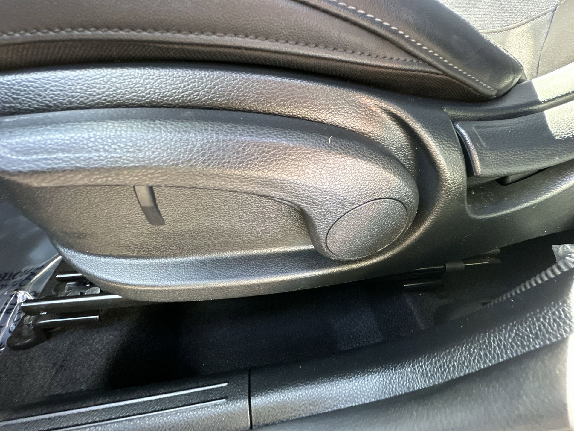 Used 2023 Kia Seltos S w/ Navigation Package image 14