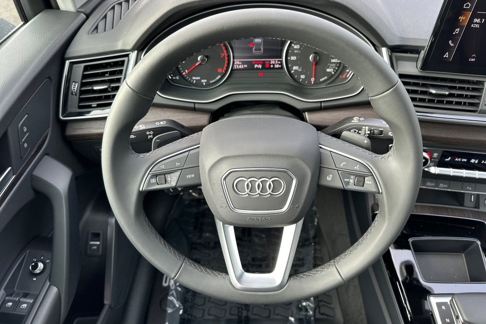 Used 2025 Audi Q5 2.0T Premium AWD/4WD image 13