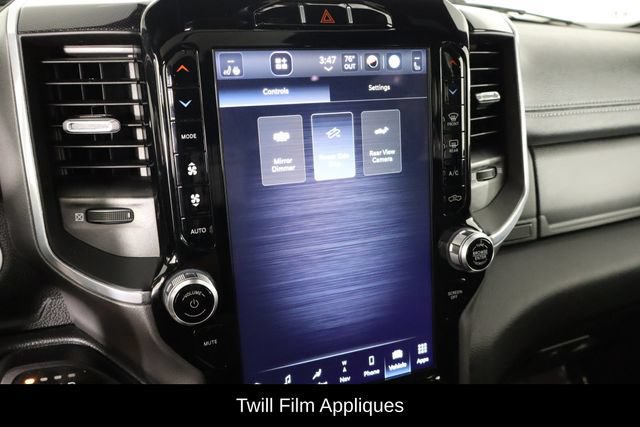 Used 2022 RAM 1500 Laramie AWD/4WD image 33
