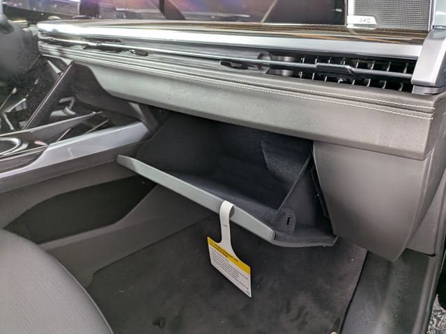 New 2026 Cadillac Escalade Luxury w/ LPO, Floor Liner Package AWD/4WD image 36