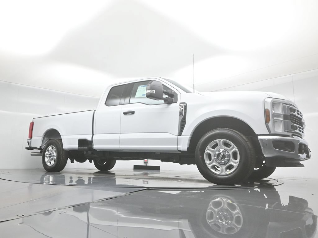 New 2026 Ford F350 XLT RWD image 43