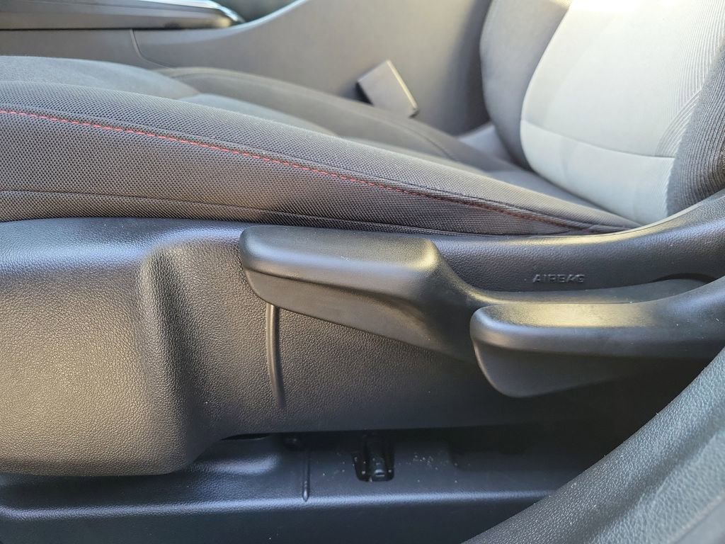 Used 2024 Chevrolet Trax RS w/ Sunroof Package image 20