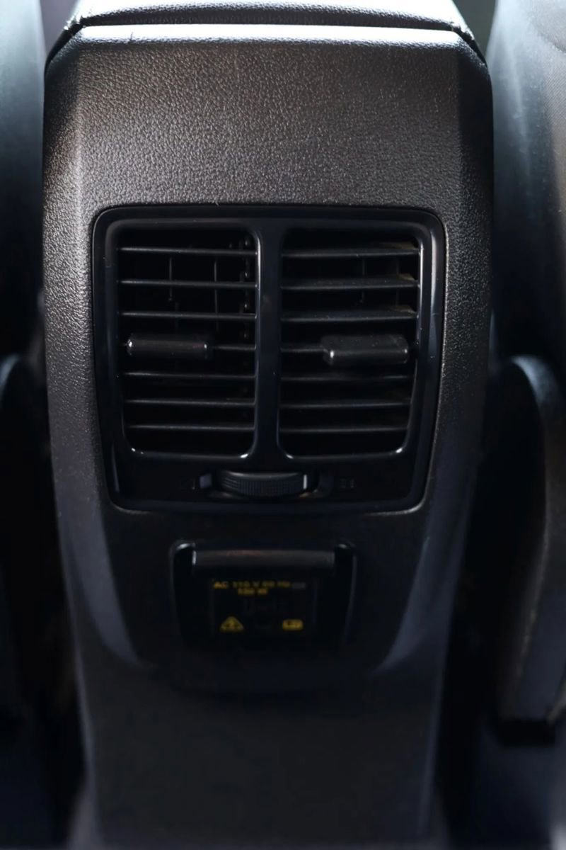 Used 2017 Ford Escape SE w/ SE Cold Weather Package image 26