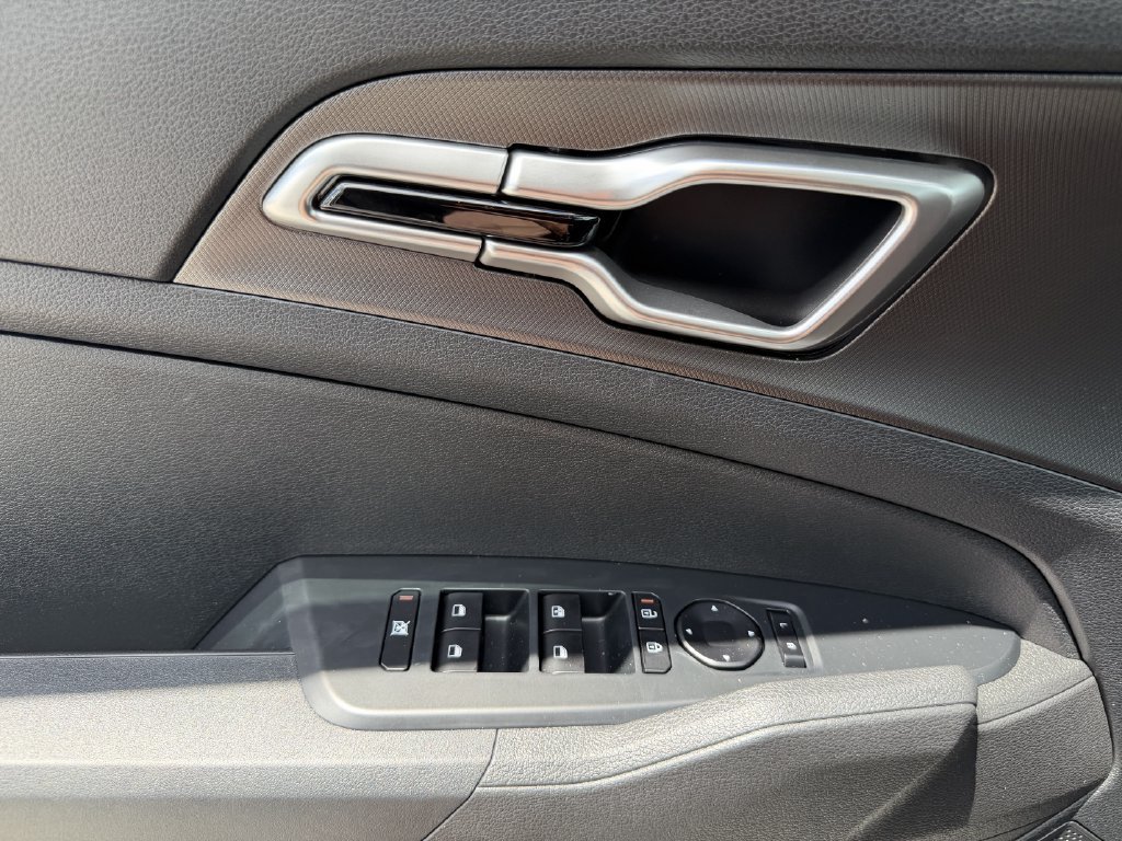 New 2027 Kia Sportage LX FWD image 18