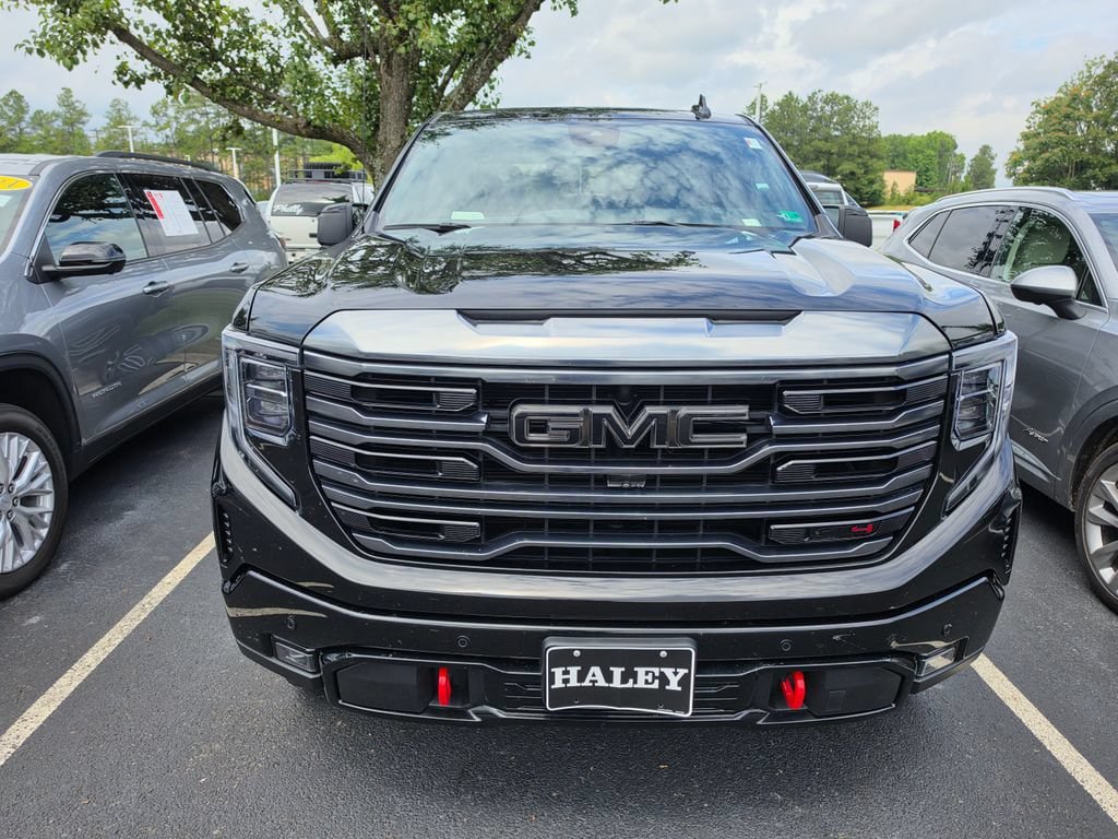 Used 2024 GMC Sierra 1500 AT4 w/ AT4 Premium Package