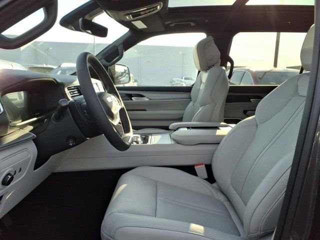 New 2026 Jeep Grand Wagoneer L 4WD image 14
