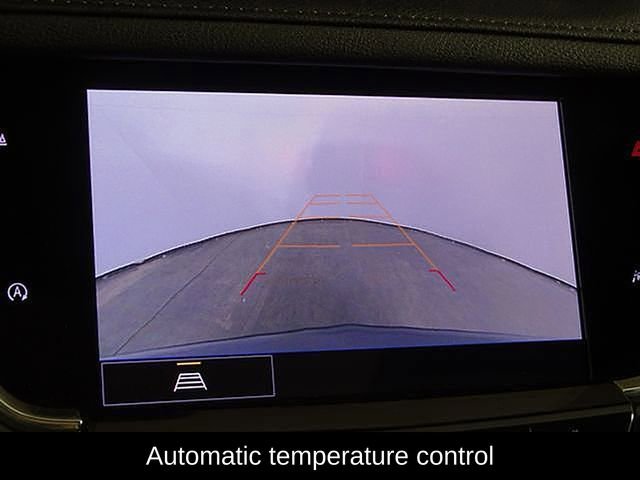 Used 2023 Cadillac XT6 Premium Luxury image 8