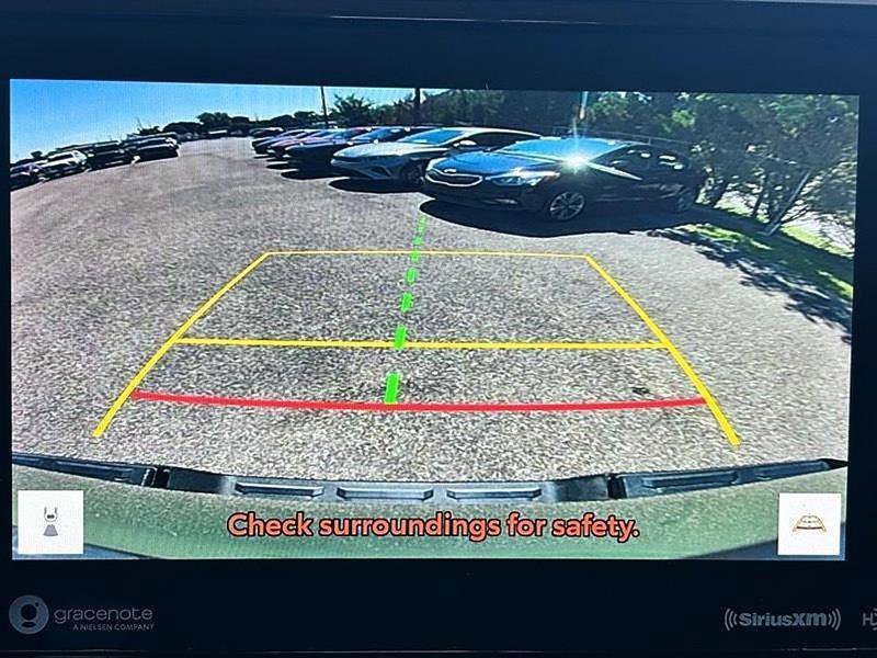 Used 2022 Toyota Tundra SR5 w/ SR5 Convenience Package AWD/4WD image 28