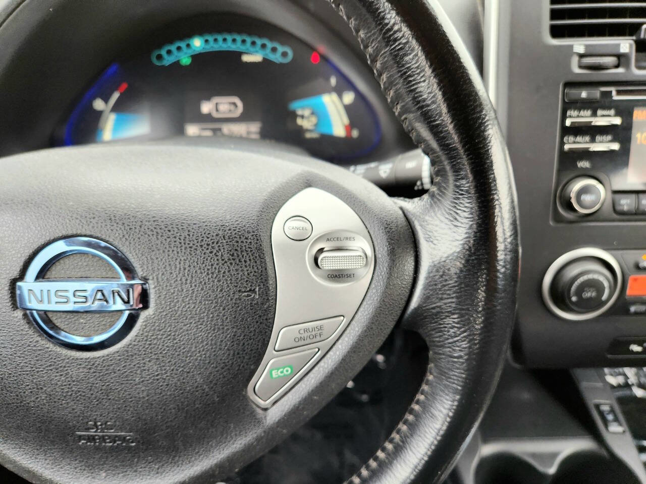 Used 2015 Nissan Leaf S w/ Charge Package image 13