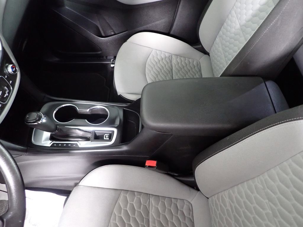 Used 2018 Chevrolet Equinox LS FWD image 29