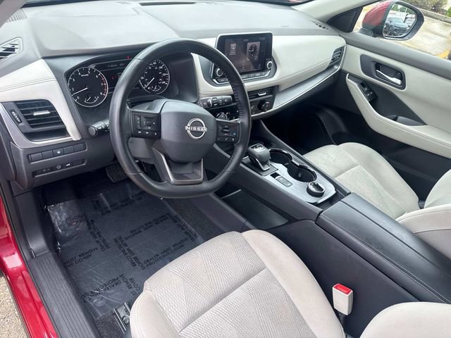 Used 2025 Nissan Rogue SV AWD/4WD image 25