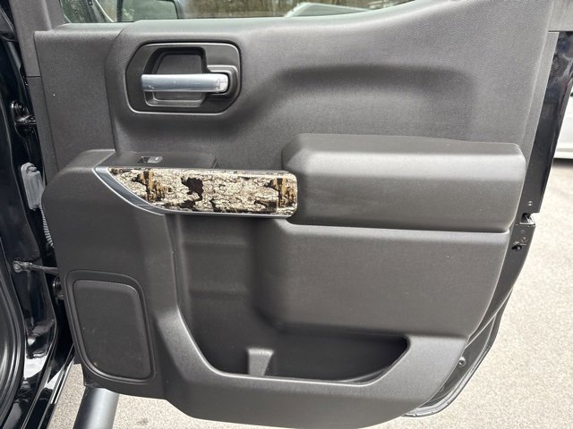 Used 2025 Chevrolet Silverado 1500 Custom Trail Boss w/ Realtree Special Edition image 11