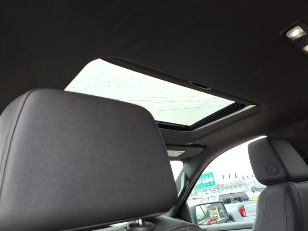 Used 2023 GMC Sierra 1500 AT4 w/ Technology Package image 20