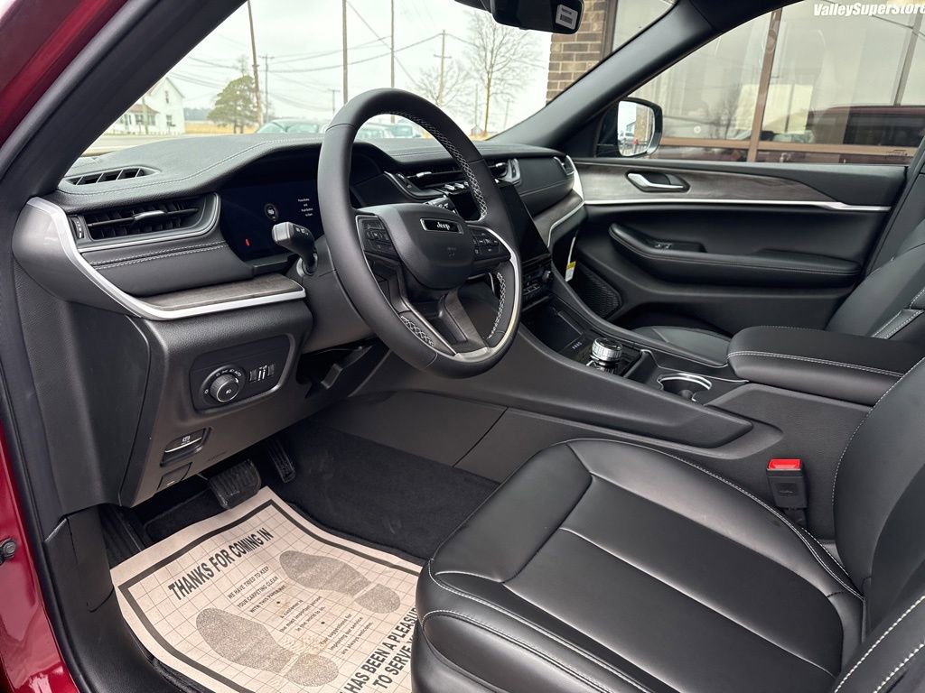 New 2025 Jeep Grand Cherokee L Limited w/ Black Appearance Package image 46