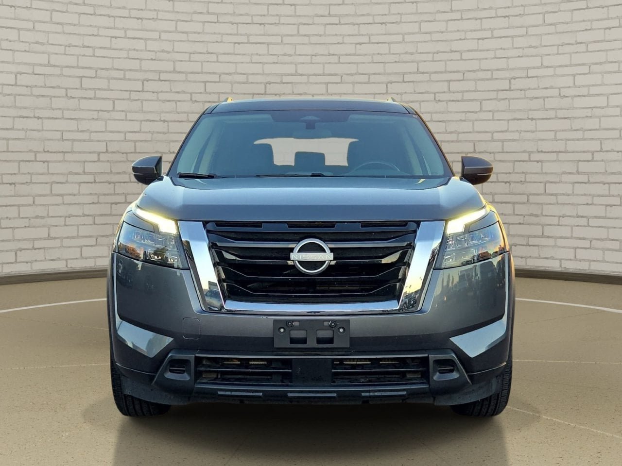 Certified 2025 Nissan Pathfinder SV FWD image 2