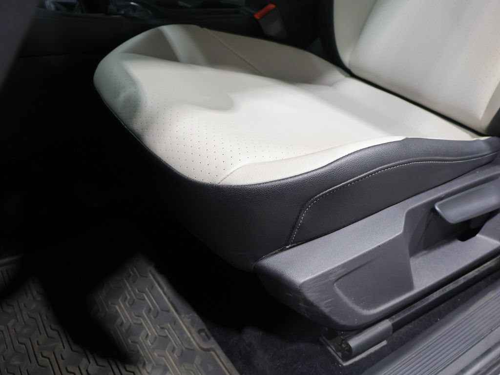 Used 2020 Volkswagen Jetta R-Line w/ R-Line Cold Weather Package FWD image 12