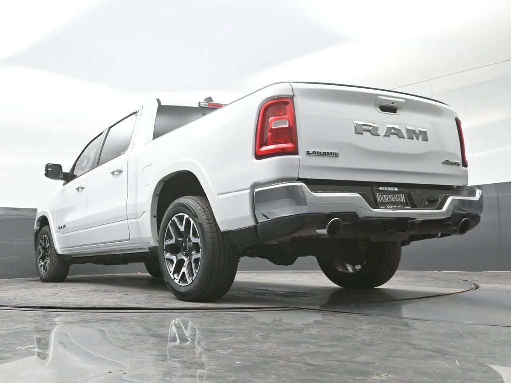 Used 2025 RAM 1500 Laramie AWD/4WD image 29