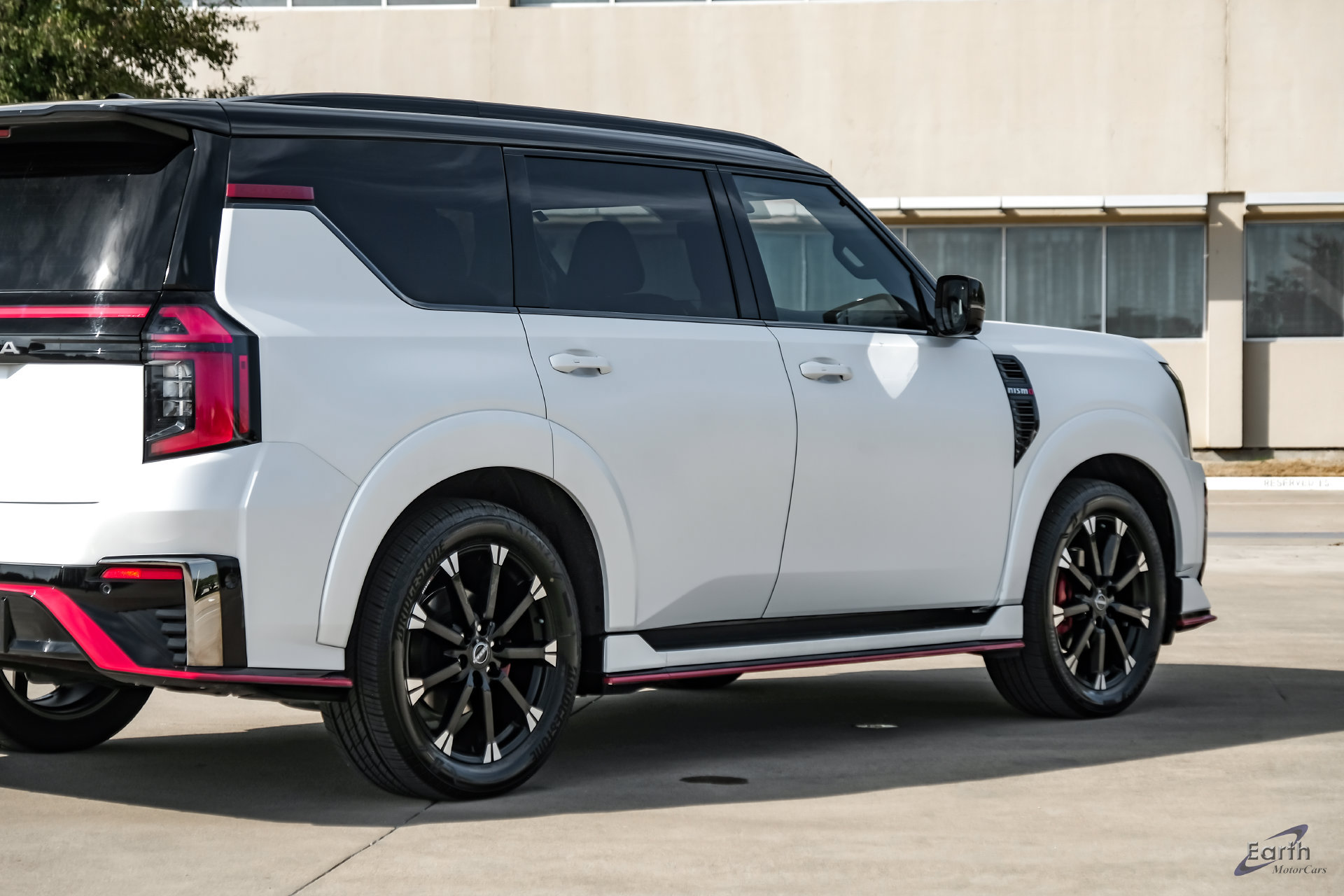 Used 2026 Nissan Armada NISMO AWD/4WD image 19