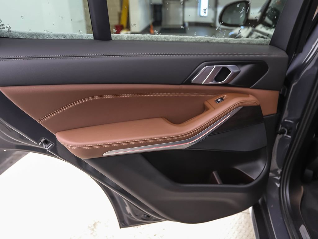 Certified 2024 BMW X5 xDrive40i w/ Parking Assistance Package image 18