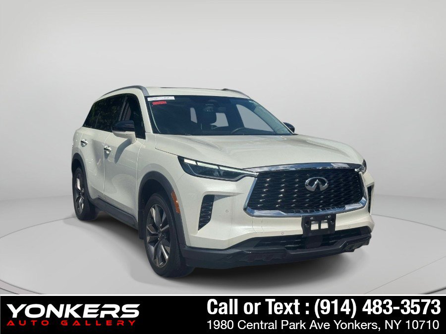 Used 2023 INFINITI QX60 Luxe w/ Cargo Package AWD/4WD image 2