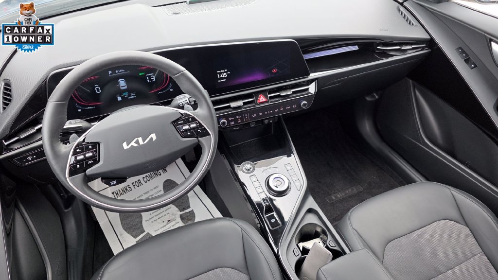 Used 2025 Kia Niro EX w/ EX Cold Weather Package FWD image 23