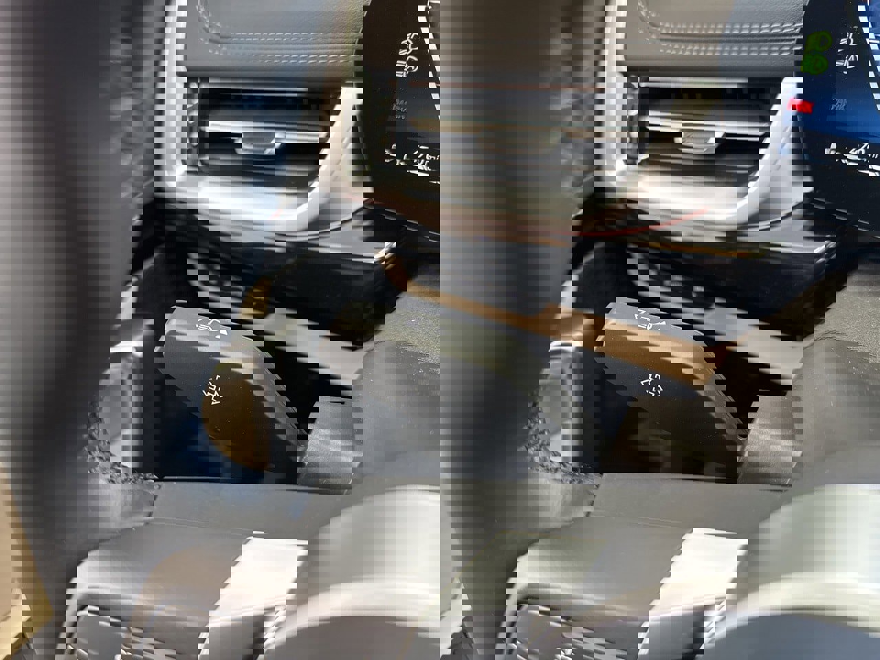 New 2025 BMW X1 xDrive28i w/ Technology Package image 22