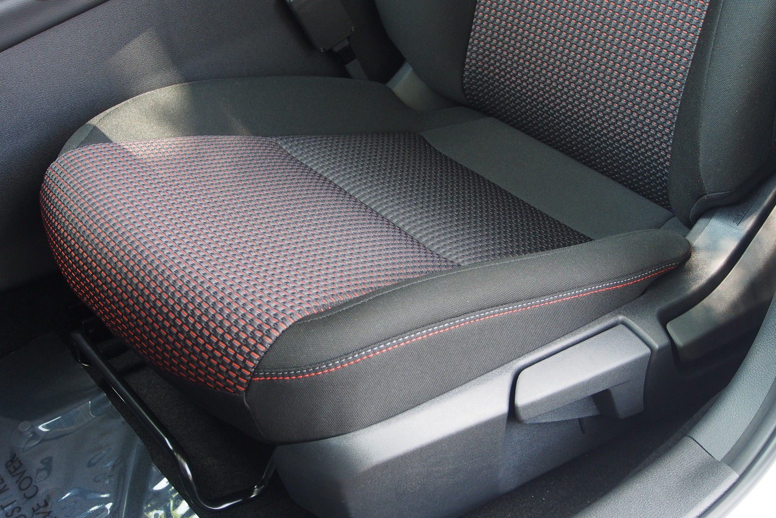 New 2026 Nissan Sentra SR w/ Floor Mat Package FWD image 16