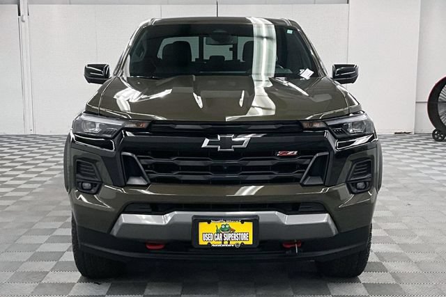 Used 2024 Chevrolet Colorado Z71 w/ Z71 Convenience Package 2 AWD/4WD image 4