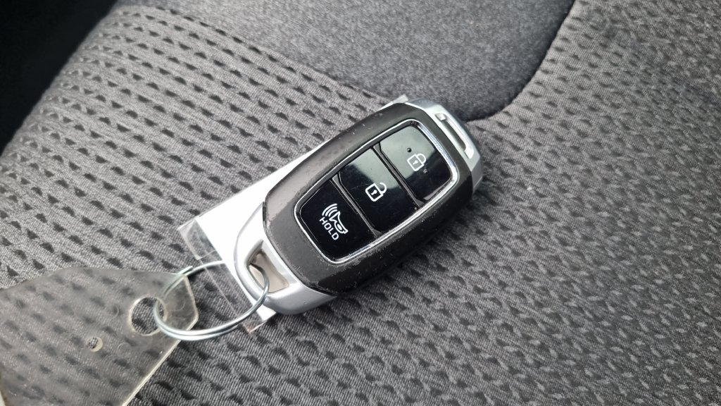 Used 2020 Hyundai Santa Fe SEL FWD image 25