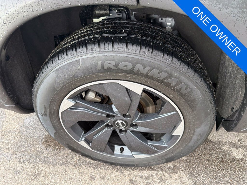 Used 2024 Nissan Rogue SV AWD/4WD image 31