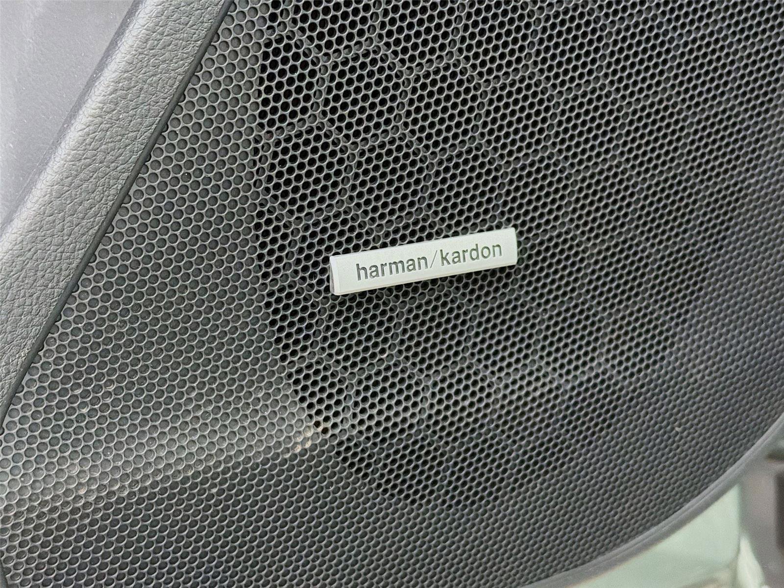 Used 2016 Subaru Forester 2.5i Touring w/ Eyesight & Navigation System image 21