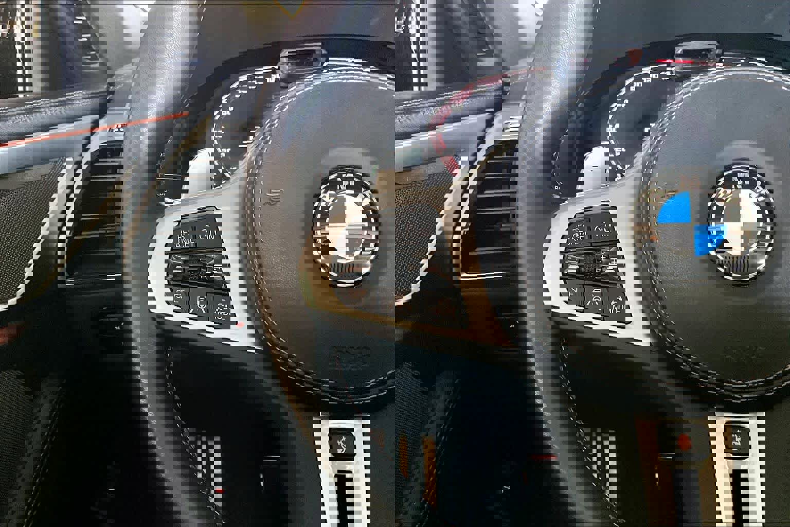 Used 2024 BMW M850i xDrive Convertible image 22