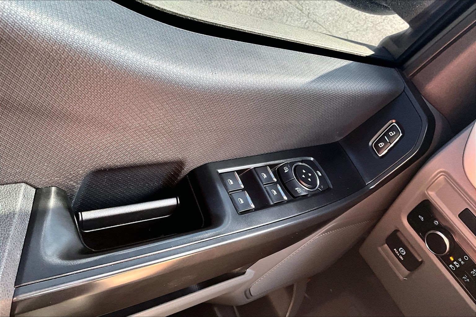 Used 2023 Ford F150 Lightning Pro AWD/4WD image 33