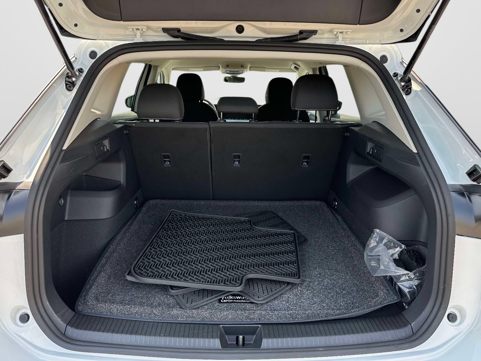 Certified 2026 Volkswagen Tiguan S AWD/4WD image 12