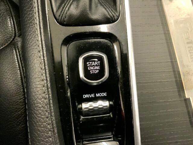 Used 2020 Volvo XC90 T6 Momentum image 19