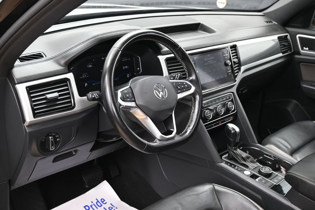 Used 2021 Volkswagen Atlas Cross Sport SEL Premium AWD/4WD image 19