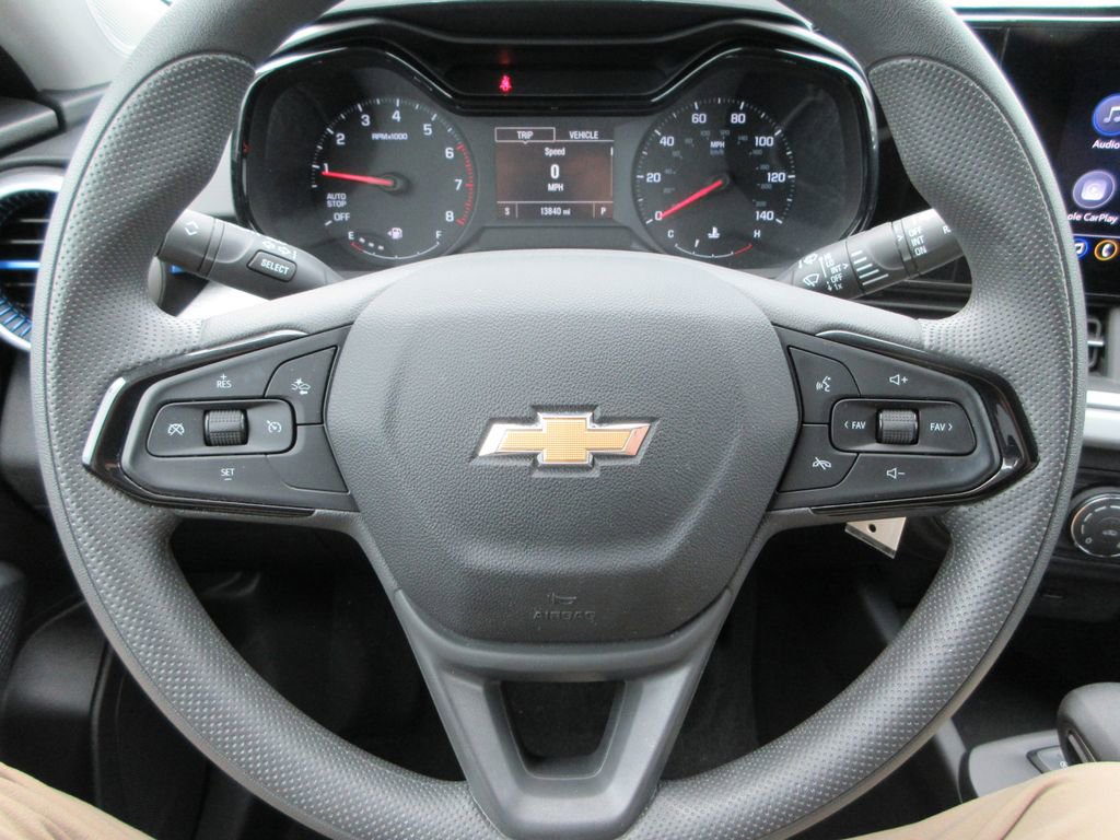 Certified 2025 Chevrolet Trax LS w/ LS Convenience Package FWD image 22