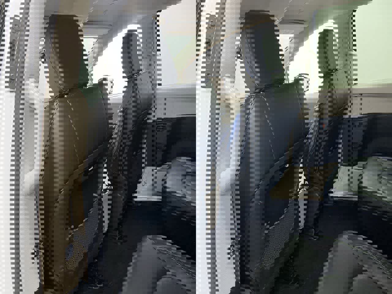 Used 2024 Chrysler Pacifica Select image 16