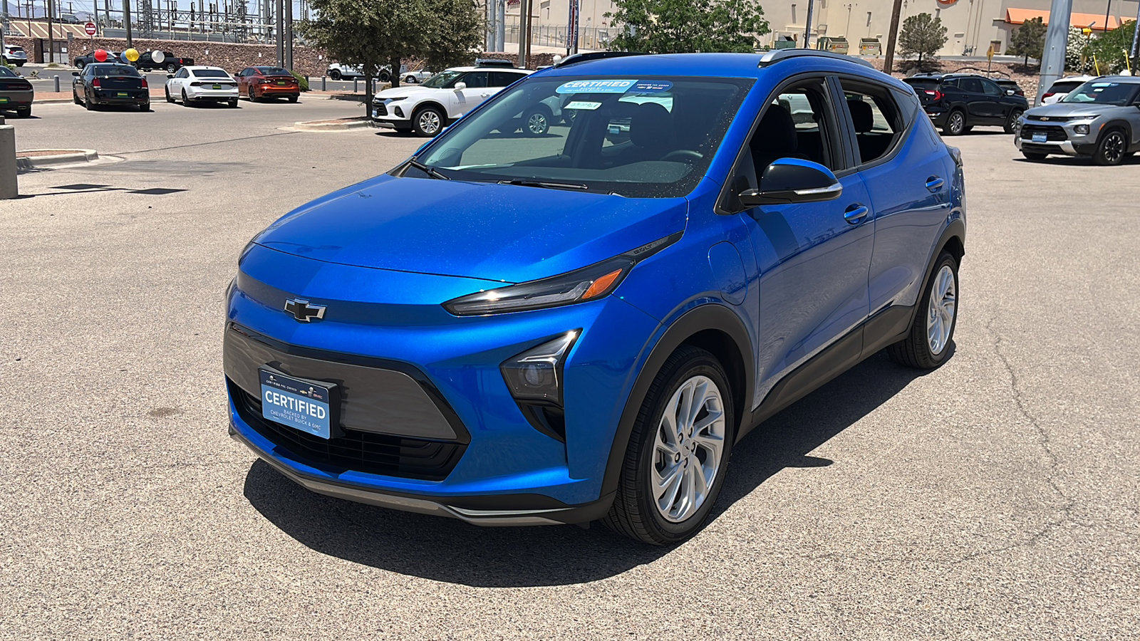 Used 2023 Chevrolet Bolt EUV LT w/ Comfort Package image 3