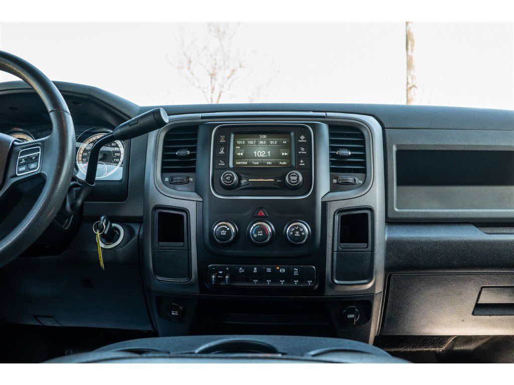 Used 2018 RAM 2500 Tradesman w/ Chrome Appearance Group image 32