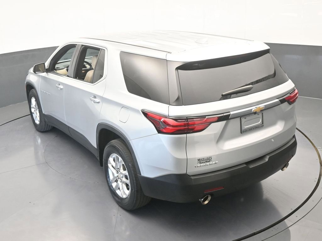 Used 2022 Chevrolet Traverse LS image 45