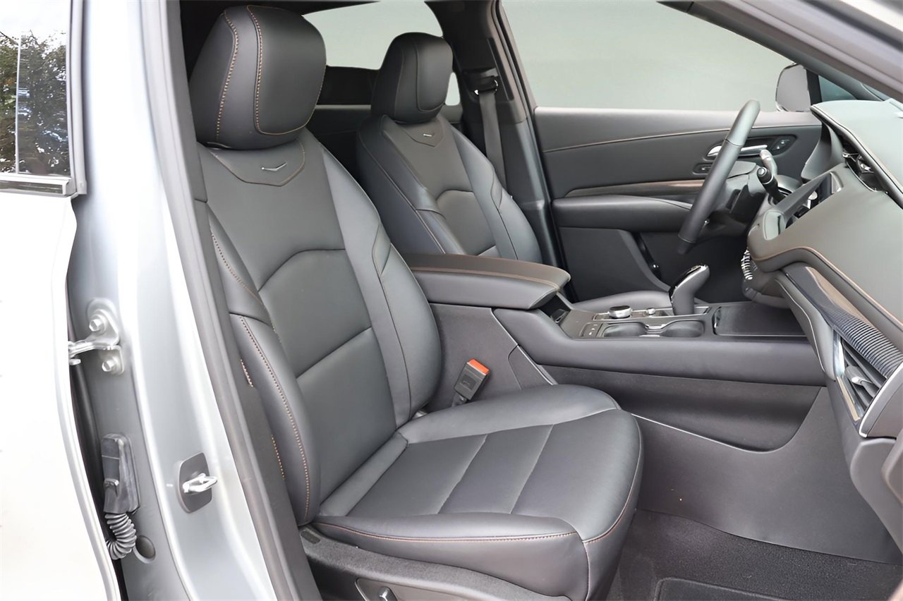 Certified 2023 Cadillac XT4 Sport w/ Enhanced Visibility Package image 16